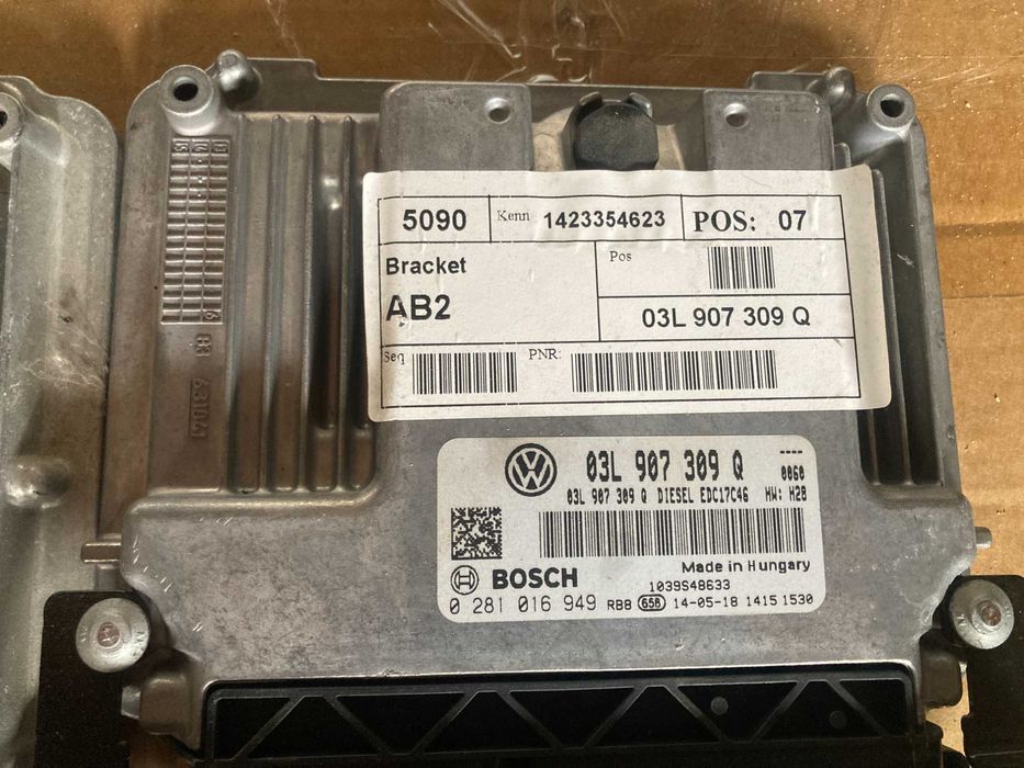 Компютър еку ecu електронен блок двигател vw sharan passat 2.0tdi cffb
