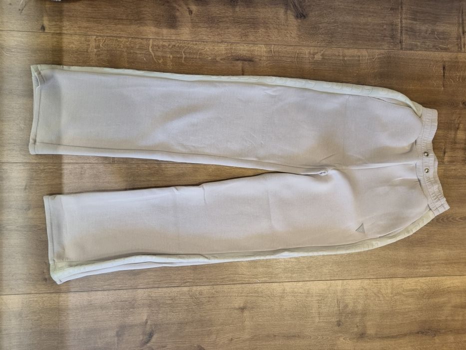 Спортен комплект   Guess  от две части