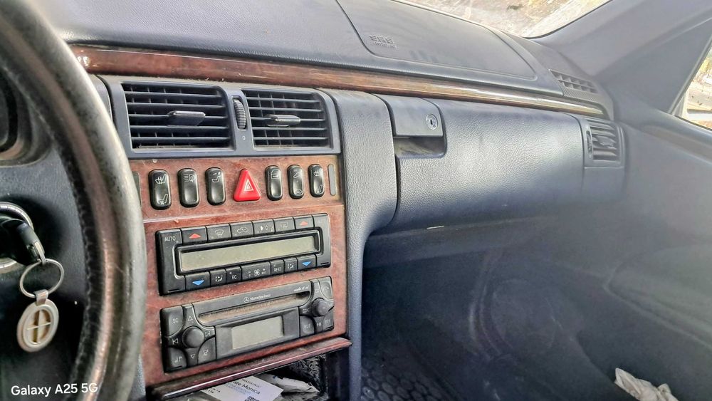mercedes benz e 320 4 matic