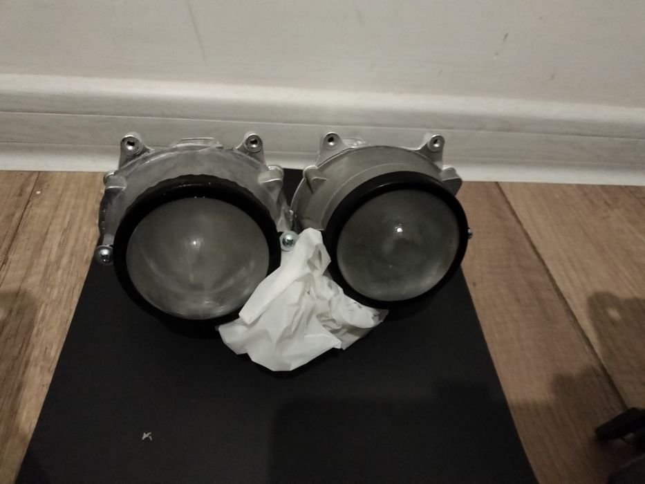 Део нексия 2 Фара