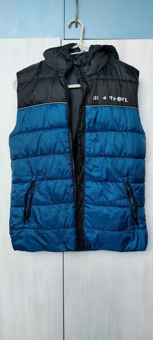 Юношески елек - размер 164см.