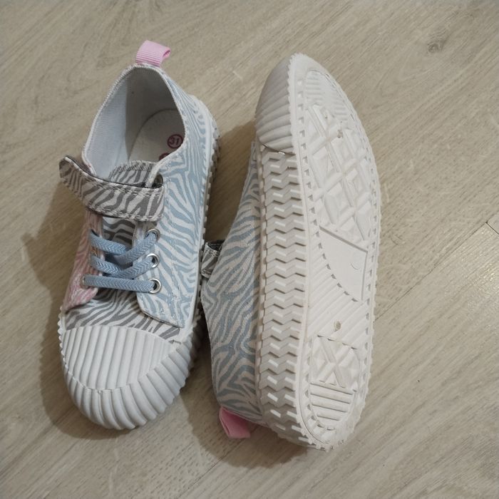 Новые кеды - 31 размер.