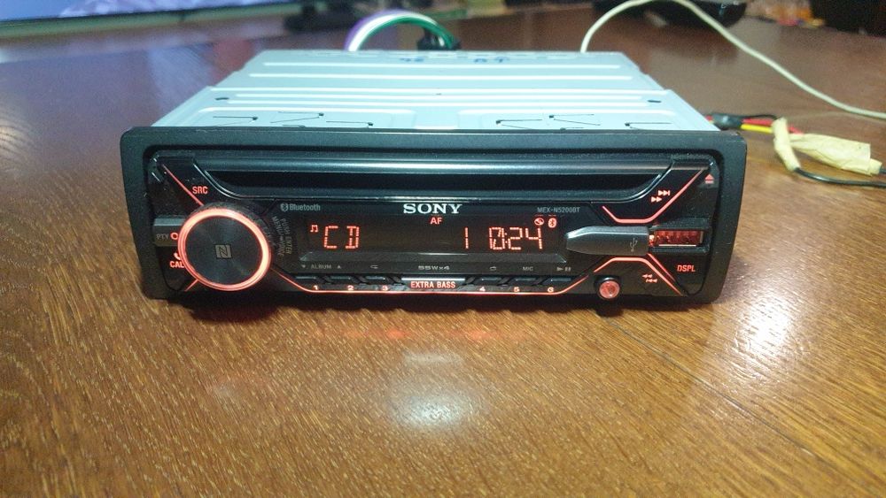 Авто радио плеър музика за кола Сони Sony CD MP-3 USB AUX Bluetooth Блутут Цветове