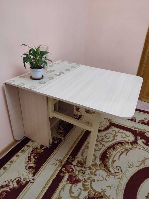 Стол раздвижной б/у