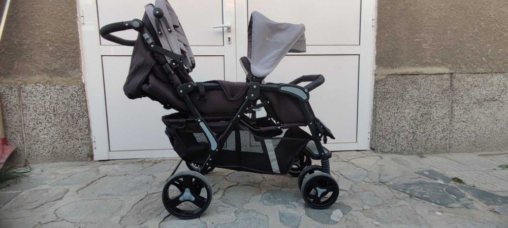 Двойна бебешка количка