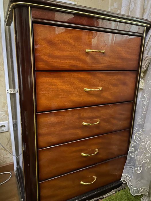 Spalniy  mebel sotiladi