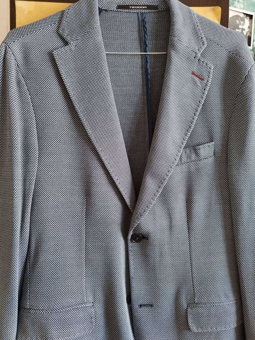 Луксозни и официални сака на TEODOR