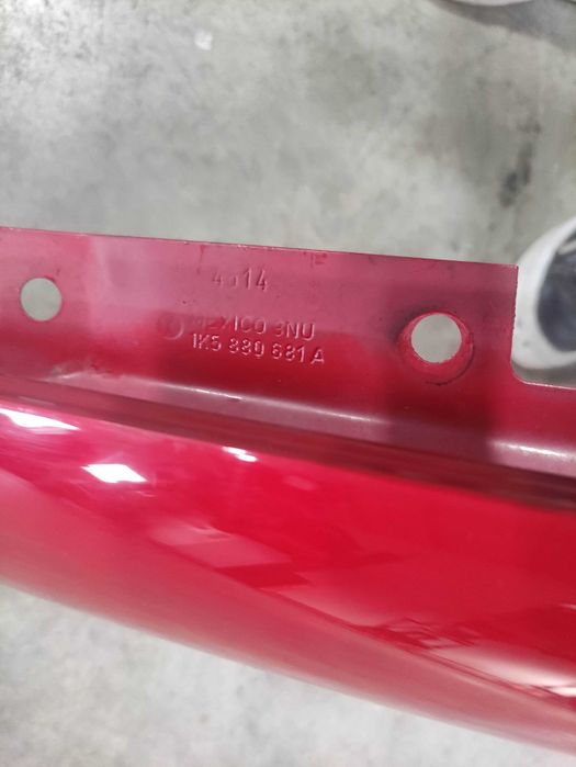 Aripa stanga volkswagen vw golf 5 break originala LA3H