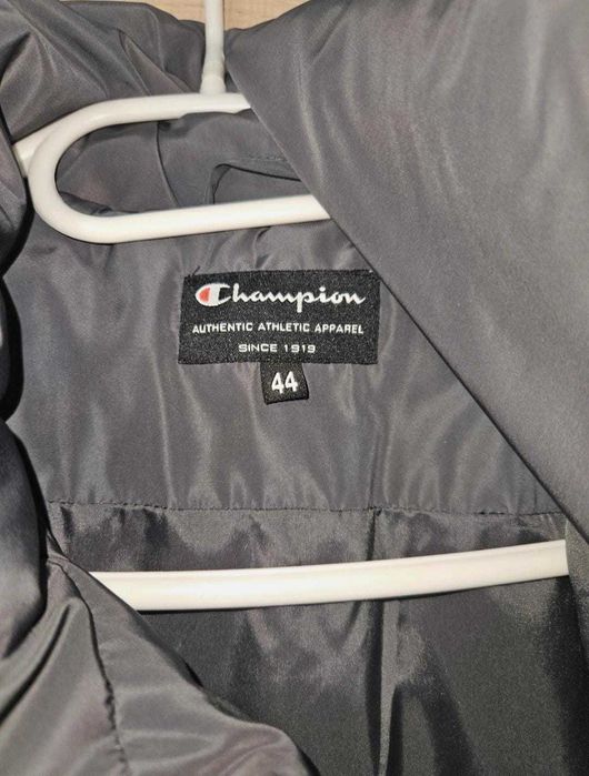 Geacă de iarnă Champion Authentic Athletic Apparel, neagră