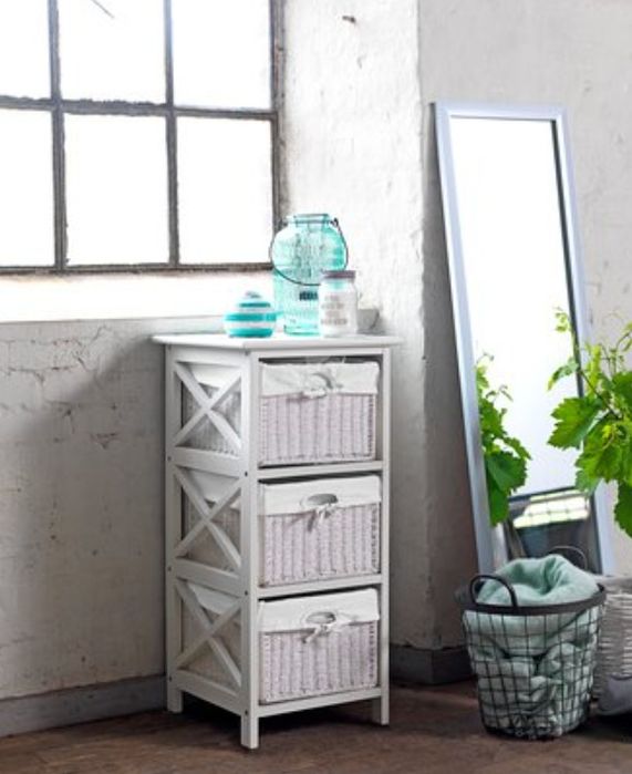 Приказен скрин с 3 плетени коша