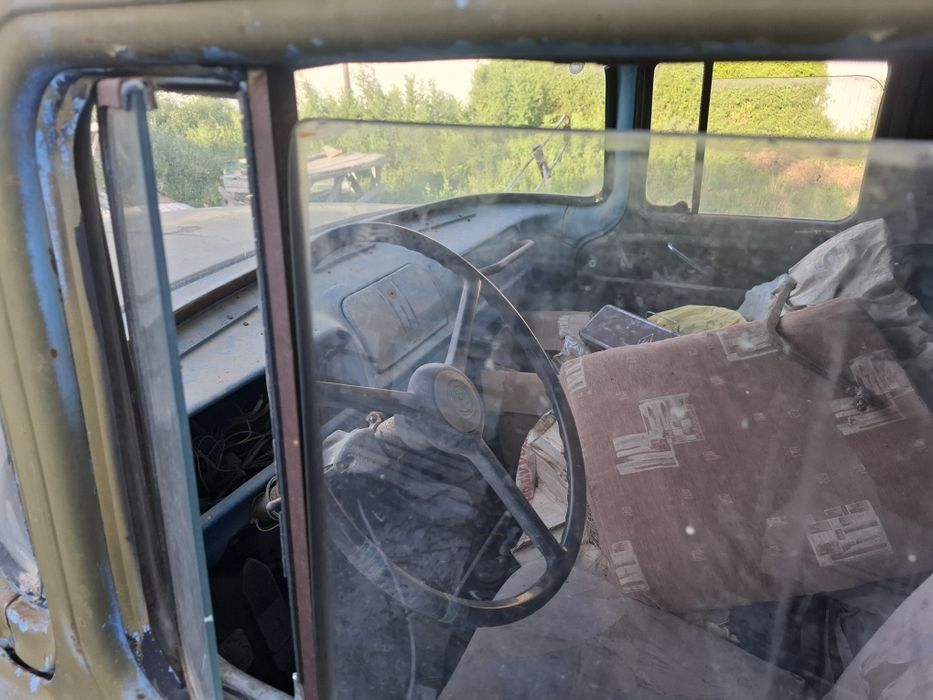 Продаётся Зил на запчасти