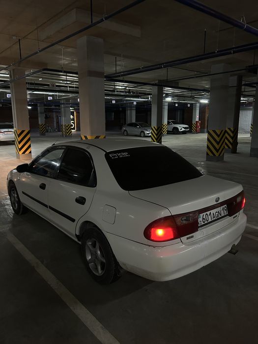 Мазда 323 продаеться