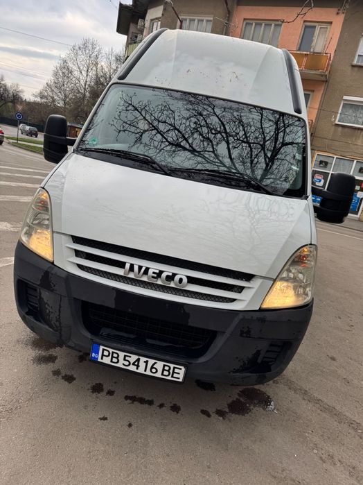 Отдавам бус под наем/за работа-дългосрочно