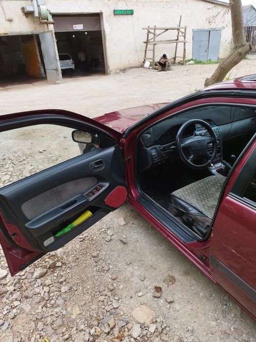 Nissan maxima машина