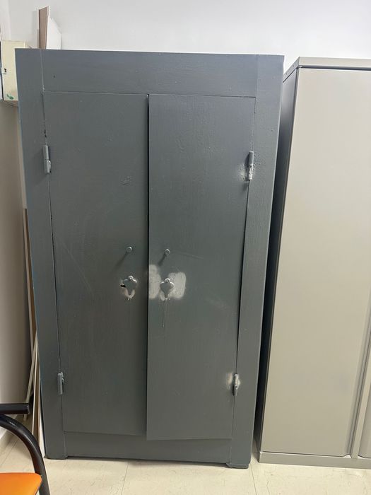 Сейф металический