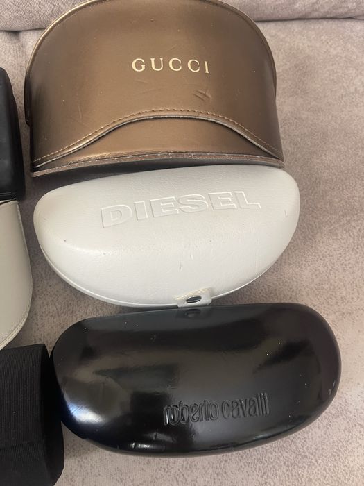 Оригинални калъфи за слънчеви очила