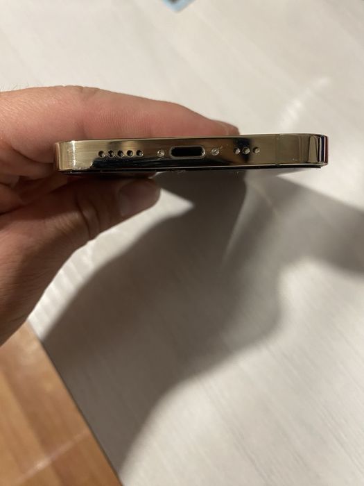 Продам iPhone 12 Pro