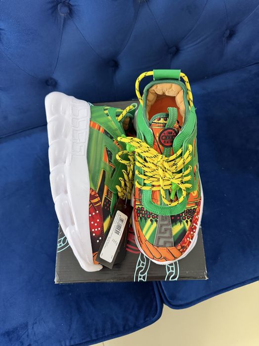 Versace Chain Reaction