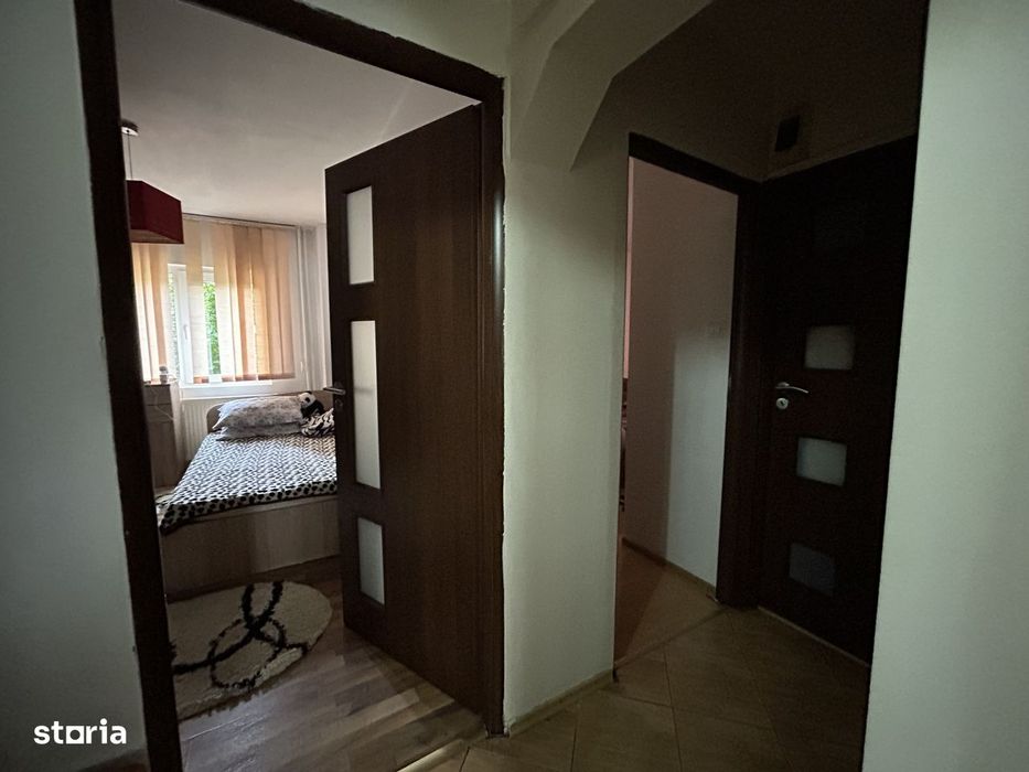 Apartament 3 camere, confort 1 decomandat, Eremia Grigorescu.