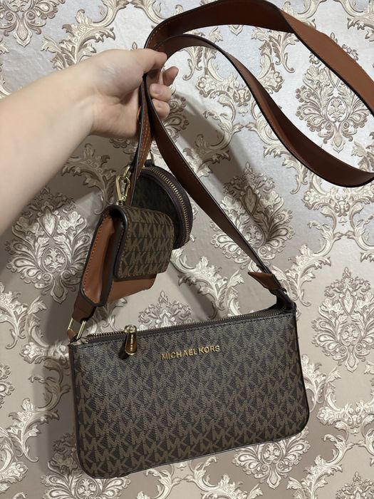 Сумка от майкл корс