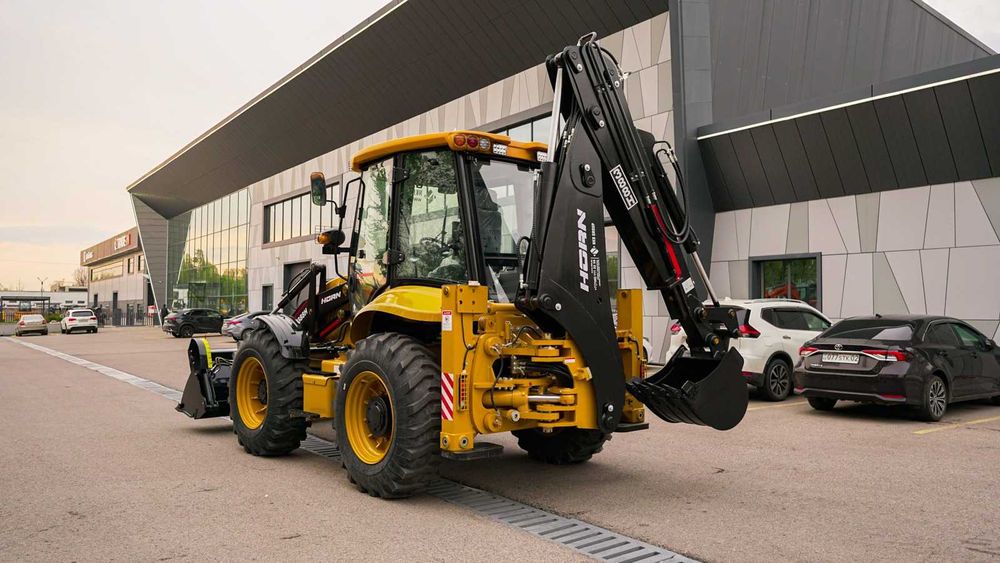 Экскаватор погрузчик HORN 388H