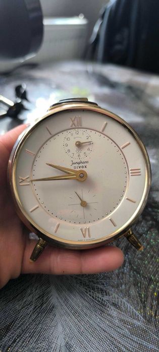 Винтидж немски будилник  Junghans от 50-те години на миналия век.