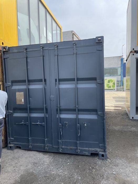 Containere maritime