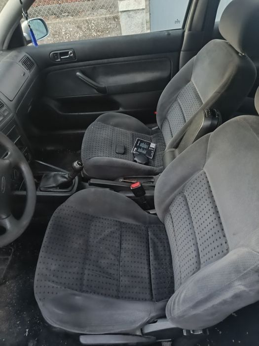 Продавам на части