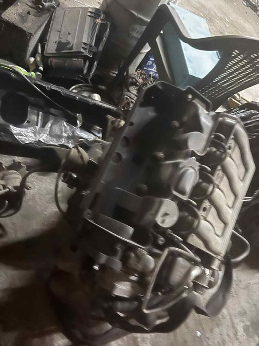 Vand motor cutie si ambreaj bmw provine de pe e 39 merge si pe e 46