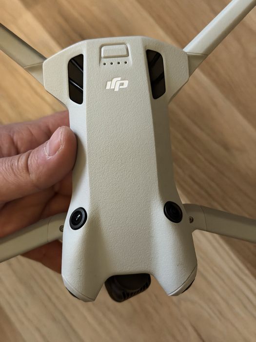 Dji mini 4 pro fly more combo