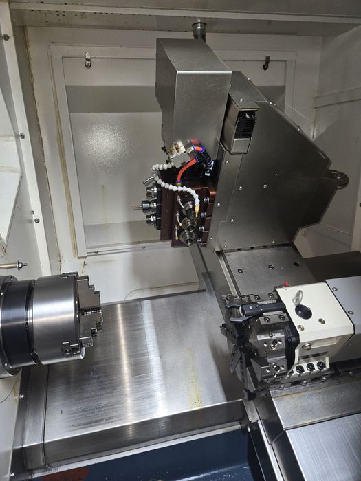 Токарный фрезерный станок с ЧПУ