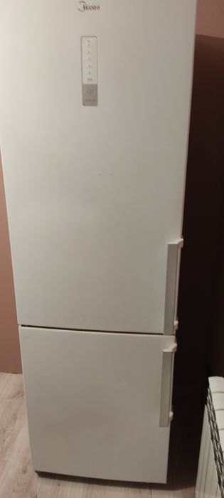 Холодильник Midea