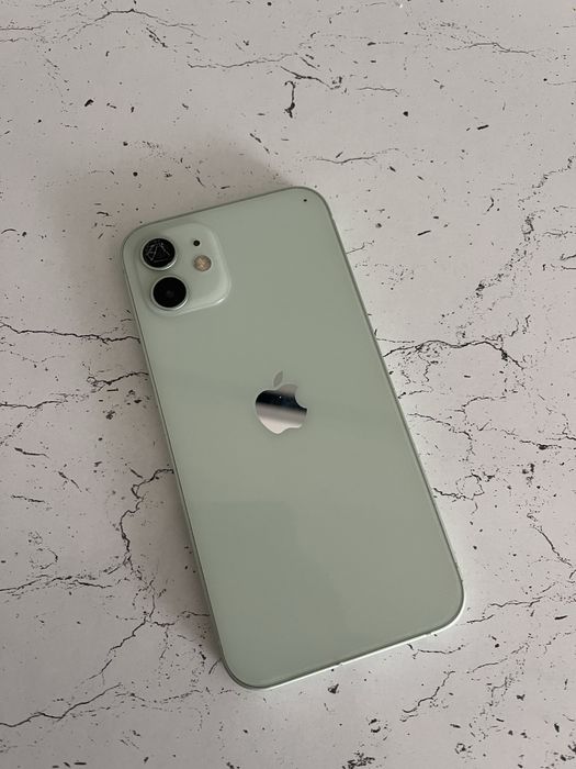 Iphone 12 с минимальним повреждением