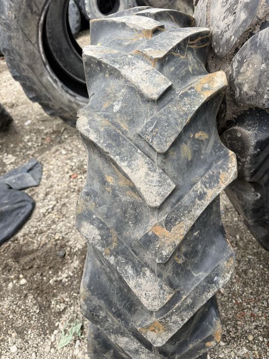 12,4-28 lassa tractor