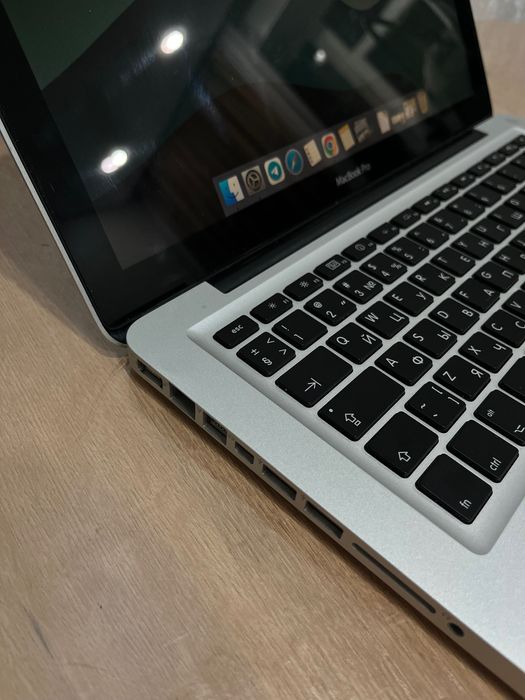Apple MacBook Pro 13” 2010