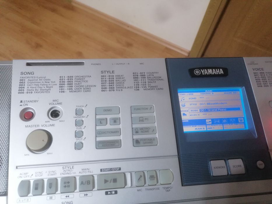YAMAHA PSR K1  workstation SD keyboard pian orga