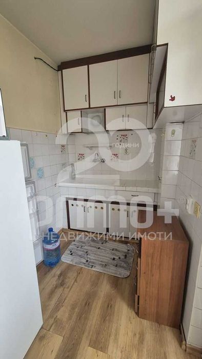 Двустаен апартамент под наем в кв. Кольо Фичето – до училище „Емилиян Станев“