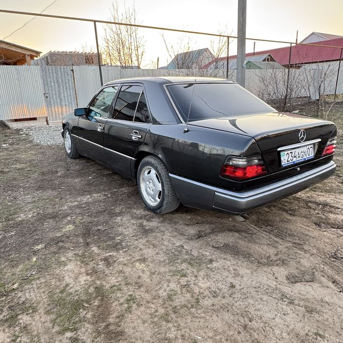 Продам Мерседес 124