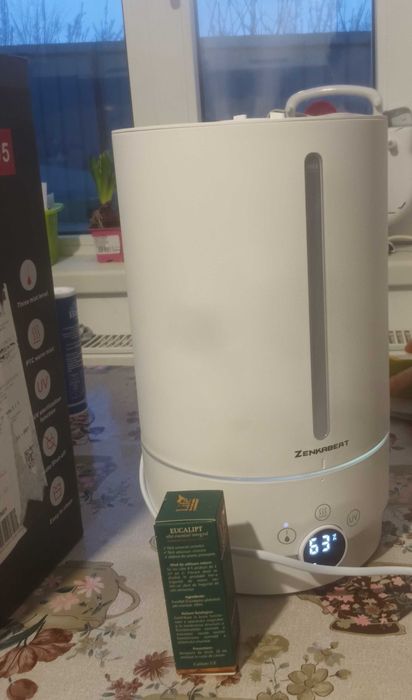 Umidificator cu functie aromaterapie