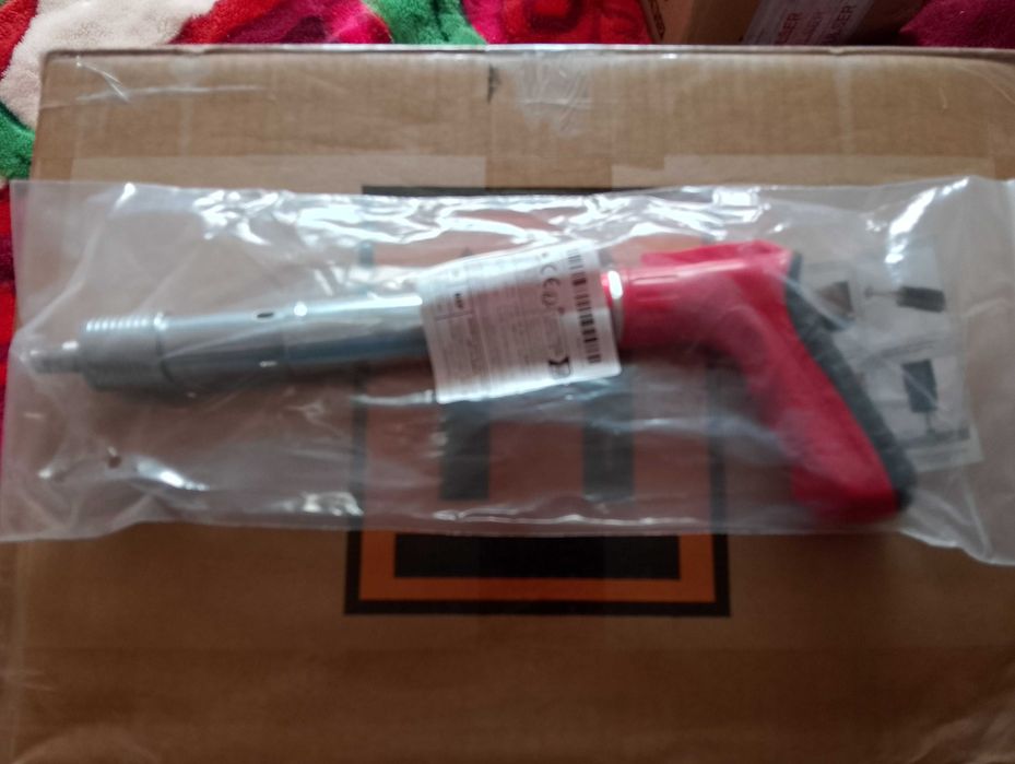 Продам монтажный пистолет .