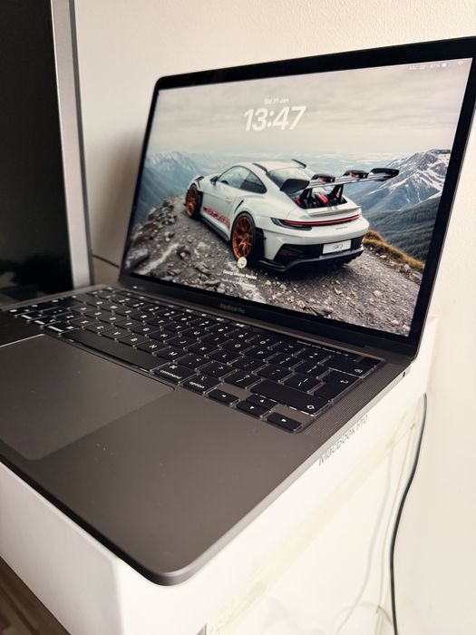 Macbook Pro M1/ 16 RAM / 512 SSD/