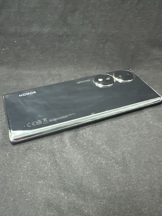 Honor 70 128 gb ..