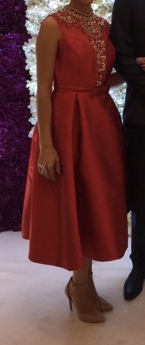 Платье нарядное