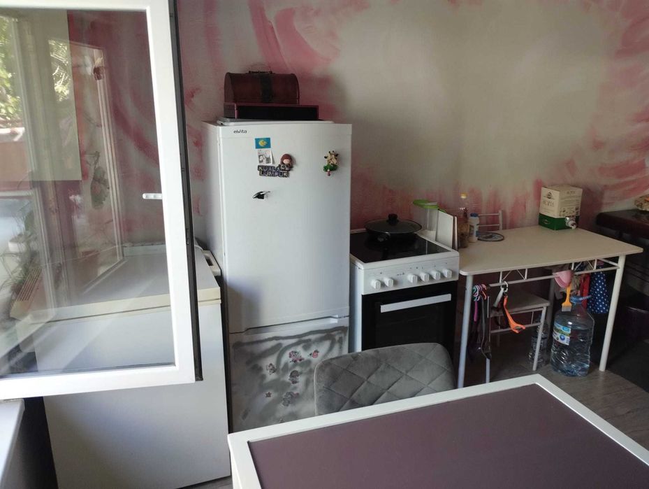 Къща 100 км от морето