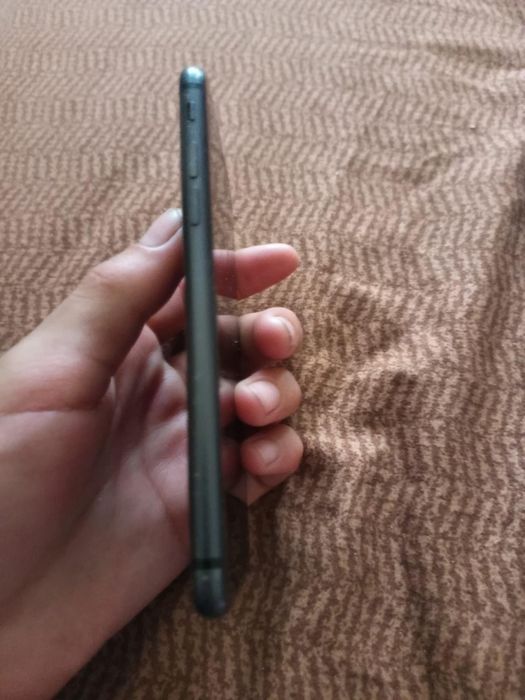 Vand sau schimb iphone 8