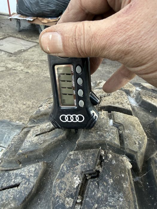 Roti MT  265 - 75 R16  Kumho Road Verture MT