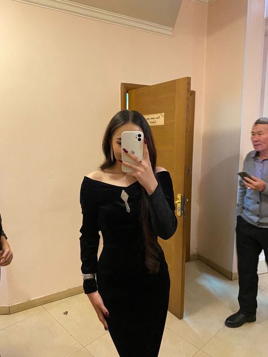 Продается платье размер 42-44