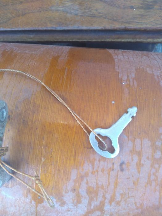 Капакци за шевна машина ,за декорация ."