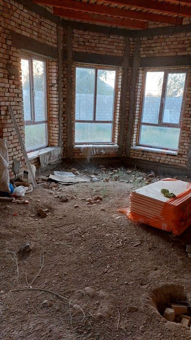 Үй сатылады ст. Бадамда