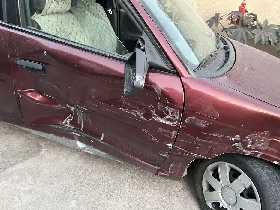 Продам машину опель астра